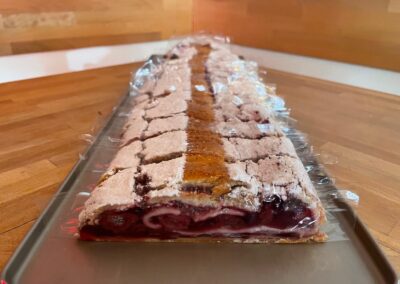 Südtiroler Kirschstrudel